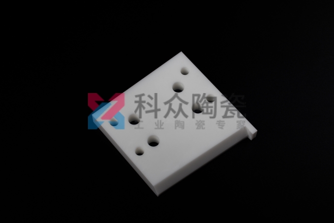 氧化鋯陶瓷在工業(yè)，醫(yī)療等多個(gè)領(lǐng)域證實(shí)是可靠