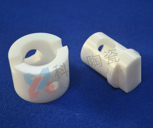 工業(yè)陶瓷在擠壓成型時應注意什么？