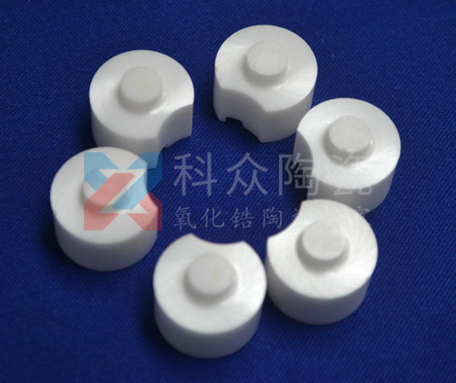 怎樣選擇高質(zhì)量的氧化鋯陶瓷球？