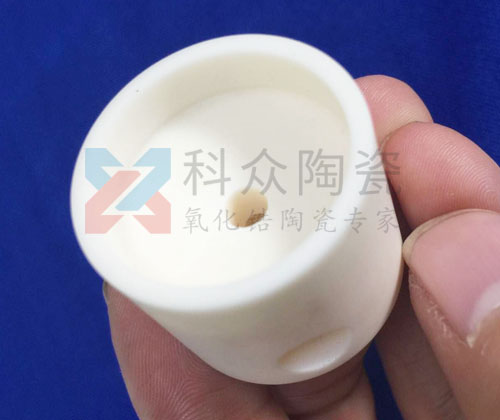 如何制備高純度的氧化鋁陶瓷粉末？