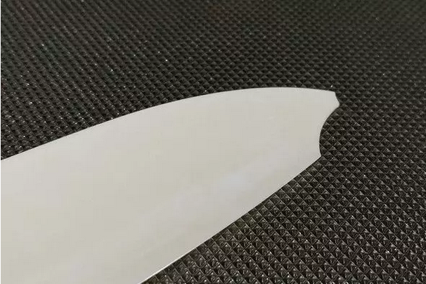 如何提供氧化鋯陶瓷刀的刀片夾口抗沖擊性？